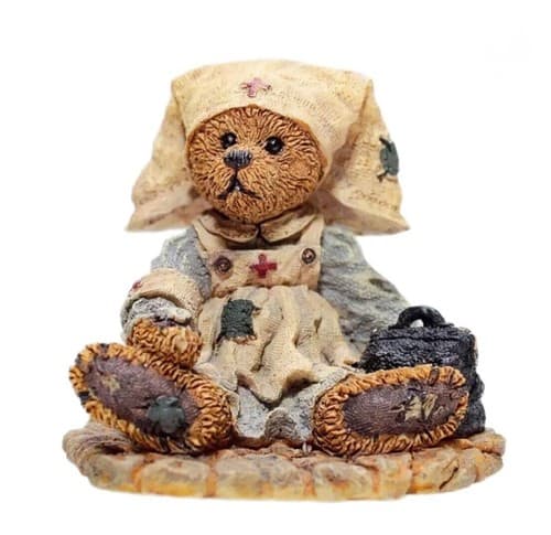 1993 Vintage BOYDS BEARS "Clara...the Nurse" #2231 Figurine - Image 1