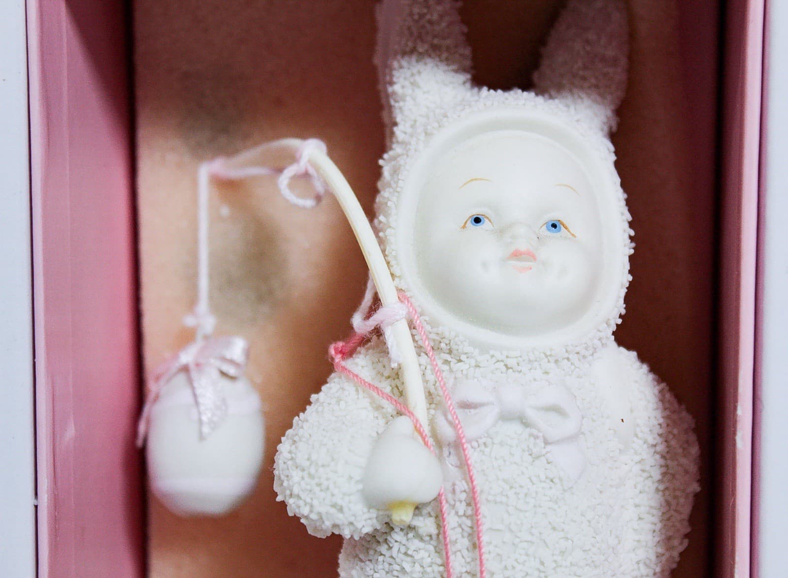 DEPT 56 Springtime Stories Snowbabies This One's A Keeper Porcelain Figurine NIB - Thumbnail 3