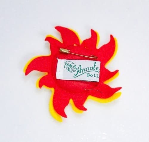 Vintage ANNALEE Mobilitee Felt Smiling Sun Red/Yellow Pin Brooch - Thumbnail 4