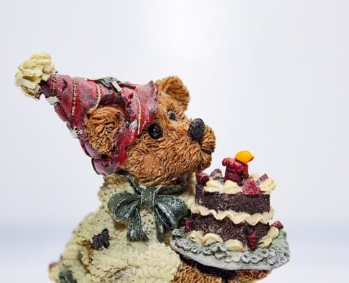 1995 Vintage BOYDS BEARS "Mr. Harrison's Birthday" #2275 Figurine - Thumbnail 2