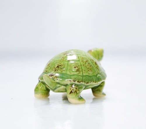 Vintage Josef Originals Miniature Green Turtle Porcelain Glazed Figurine - Thumbnail 2
