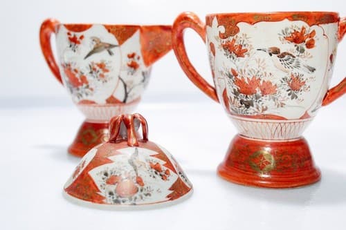 Antique Meiji Period Kutani Japanese Hand painted Sugar Bowl & Creamer Set - Thumbnail 8