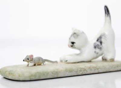 Vintage Metal Hand Painted Enamel Miniature Cat & Mouse On Marble Base - Thumbnail 3