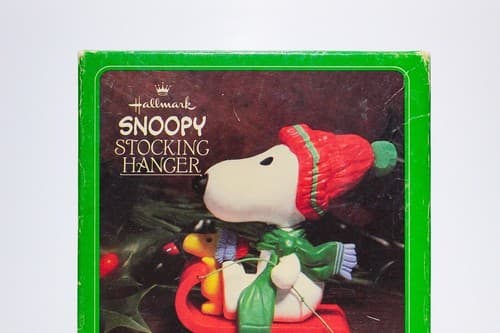 Vintage Hallmark SNOOPY Stocking Hanger Holder Christmas Ornament - Thumbnail 3