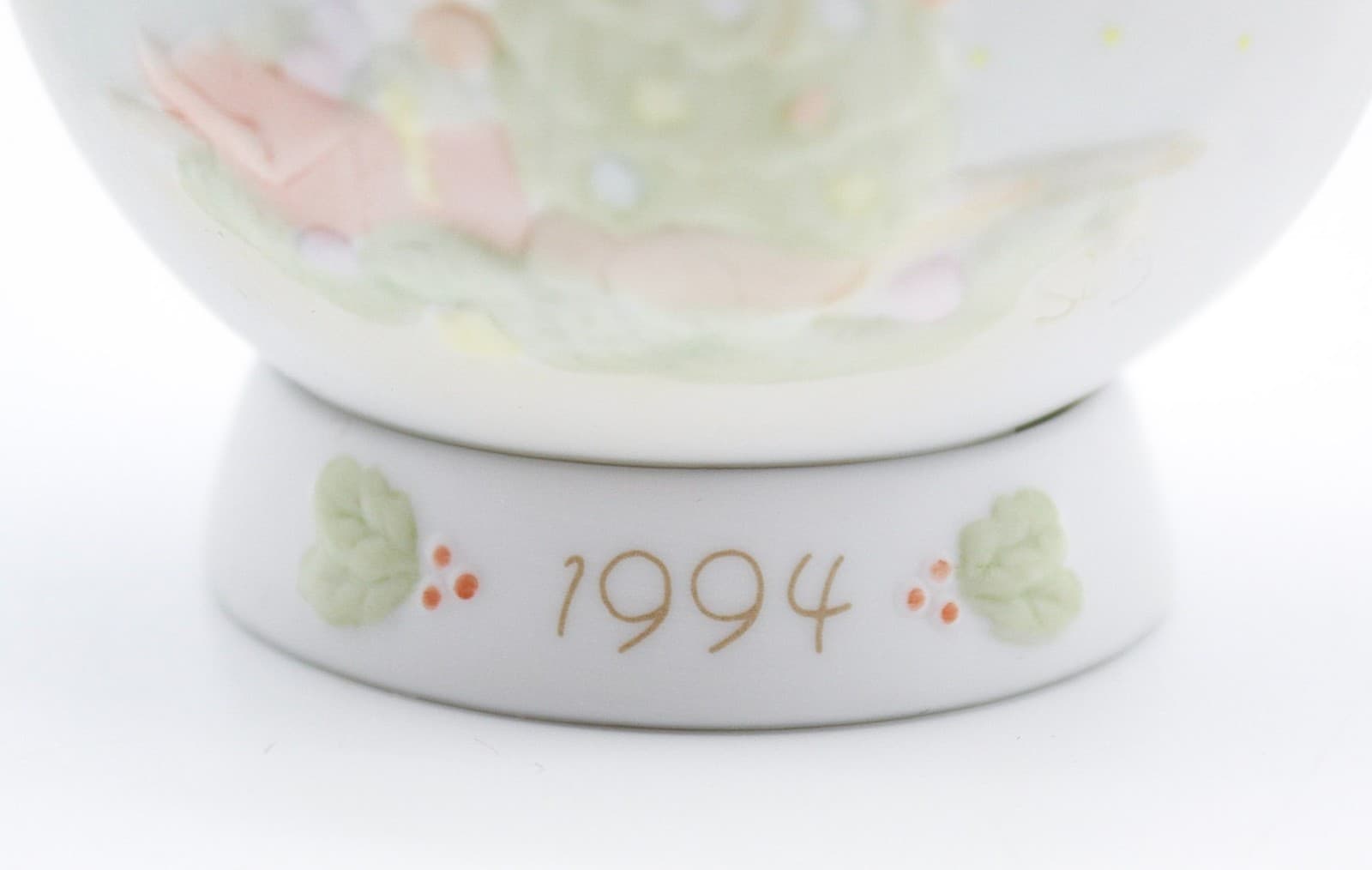 Precious Moments You're As Pretty As A Christmas Tree Porcelain Ornament 1994 - Thumbnail 4
