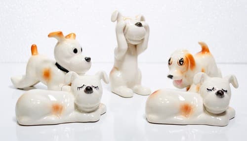 Set of 5 Vintage Made In Japan Hallmarked Puppy Dogs Porcelain Figurines RARE - Thumbnail 2