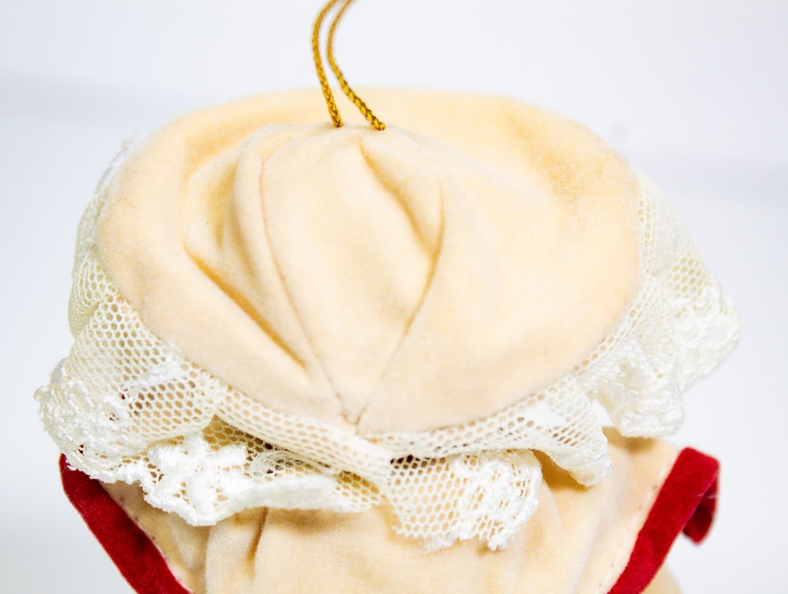 Vintage Victorian Style Laced Hat Porcelain Hanging Doll Ornament - Thumbnail 4