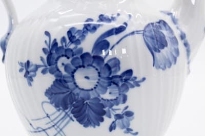 Vintage ROYAL COPENHAGEN 2nd Quality Blue Flower Pattern Porcelain Teapot - Thumbnail 7