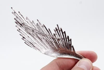 Large Vintage CROWN TRIFARI Silvertone Textured Statement Pin Brooch - Thumbnail 3