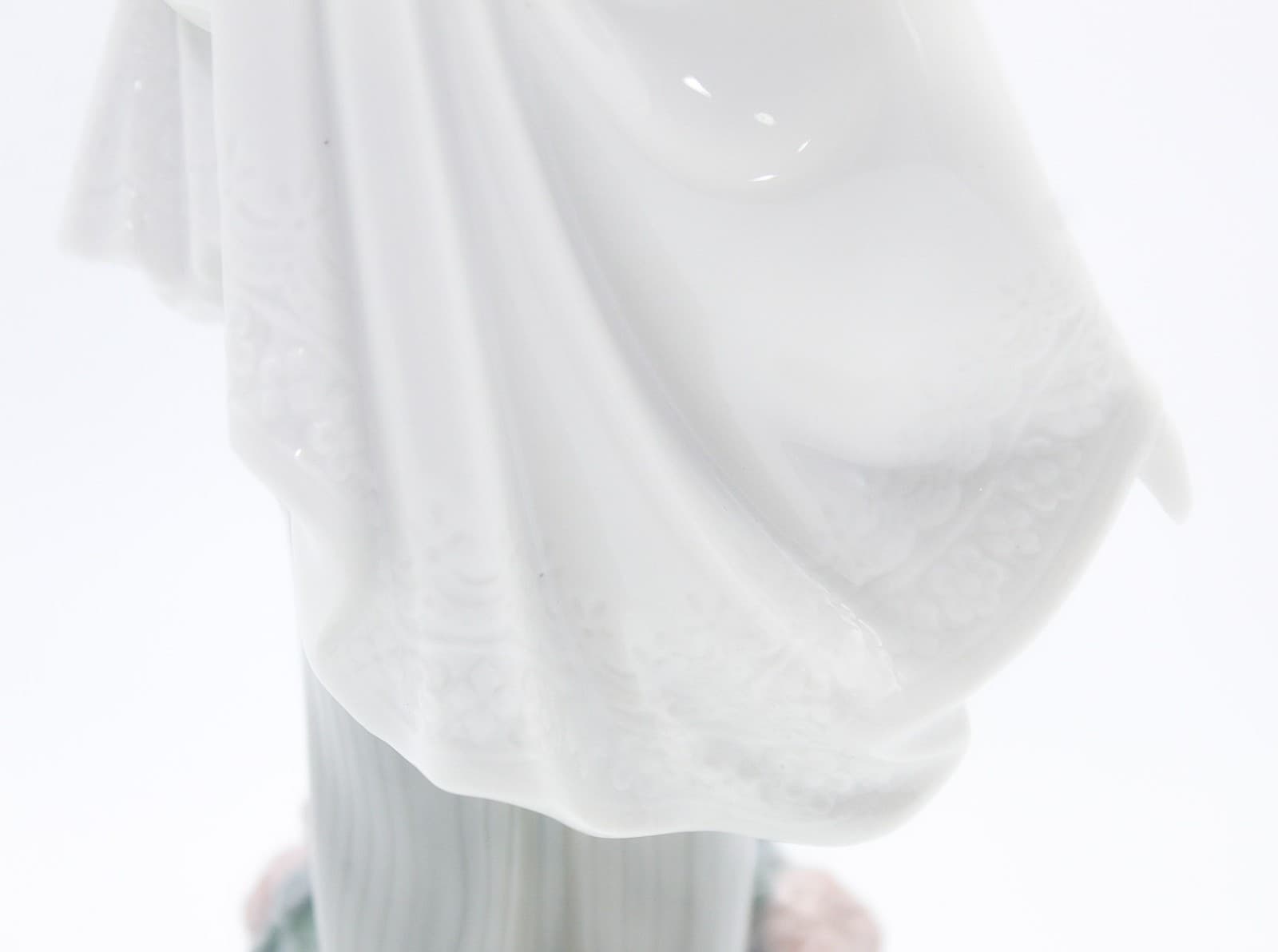 Lladro Over The Threshold #5282 Spain Glazed Porcelain Figure By Juan Huerta - Thumbnail 16