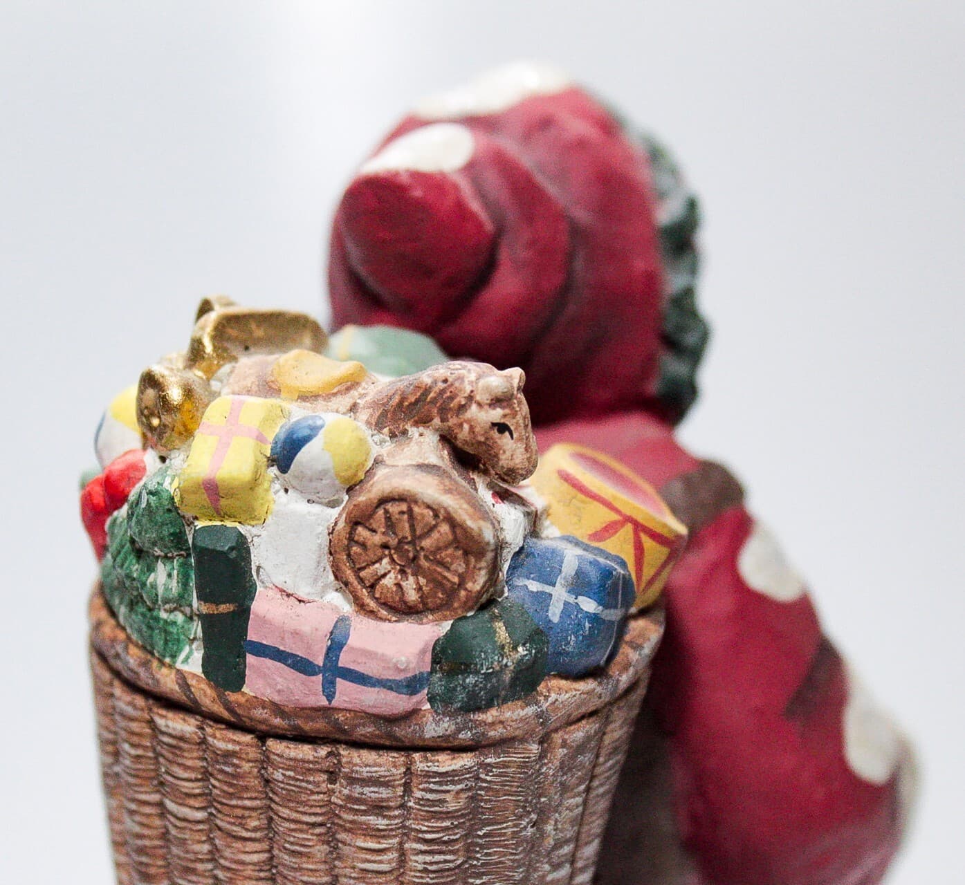 DEPARTMENT 56 Kris Kringle Santa Claus Bag Full Of Toys Christmas Figure Vintage - Thumbnail 6