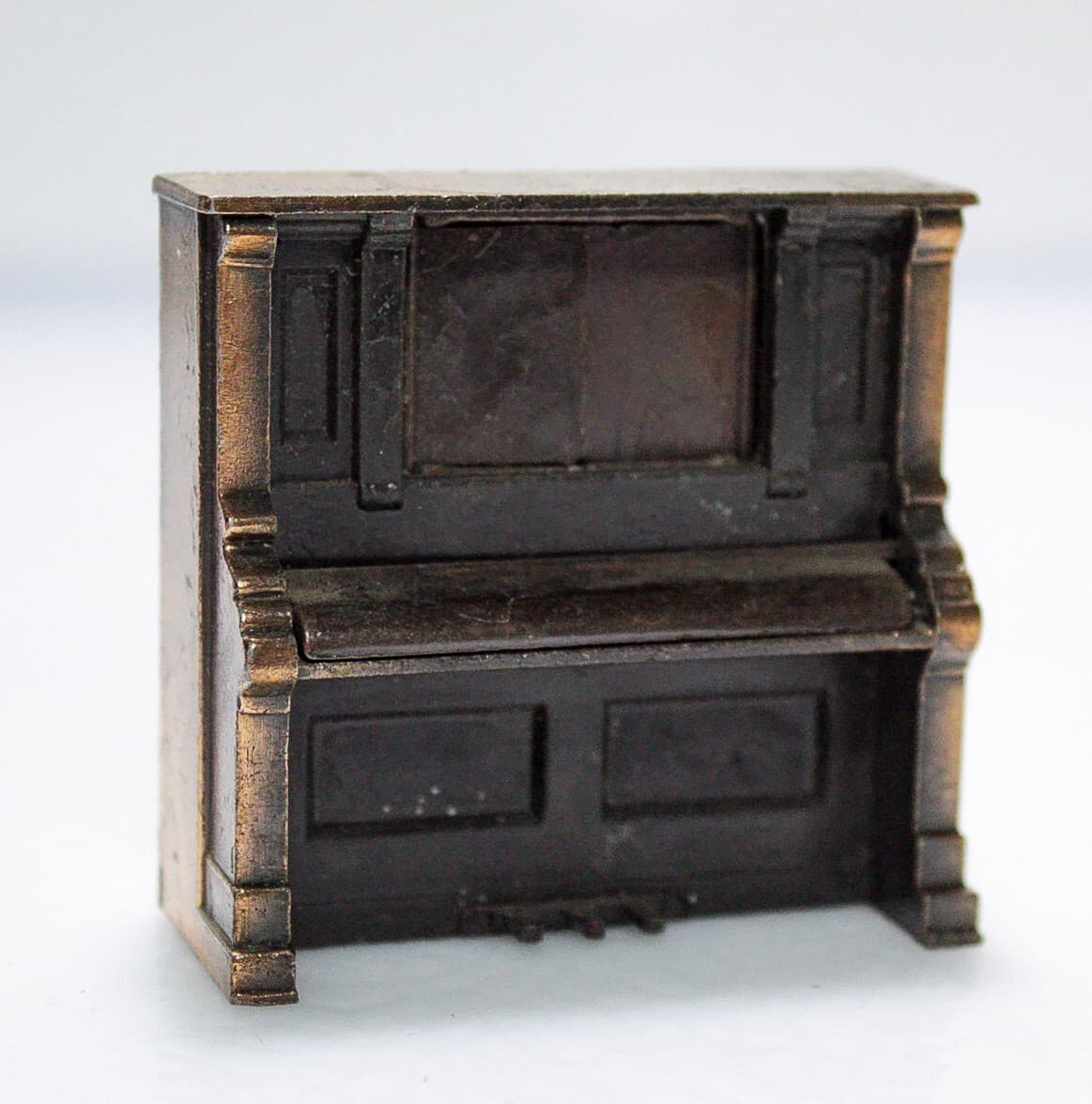 DURHAM INDUSTRIES 1976 Metal Diecast Miniature Dollhouse Pianos Accessory - Thumbnail 5