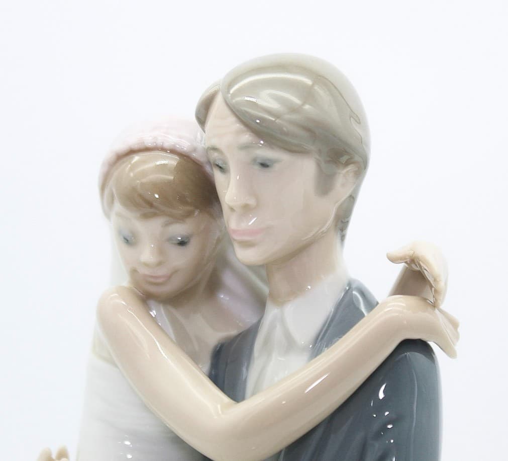 Lladro Over The Threshold #5282 Spain Glazed Porcelain Figure By Juan Huerta - Thumbnail 9