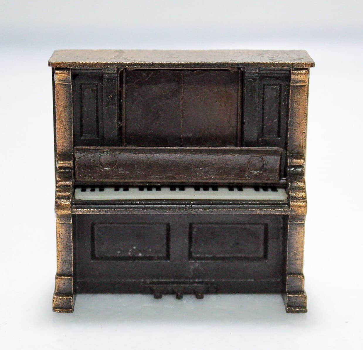 DURHAM INDUSTRIES 1976 Metal Diecast Miniature Dollhouse Pianos Accessory - Thumbnail 2