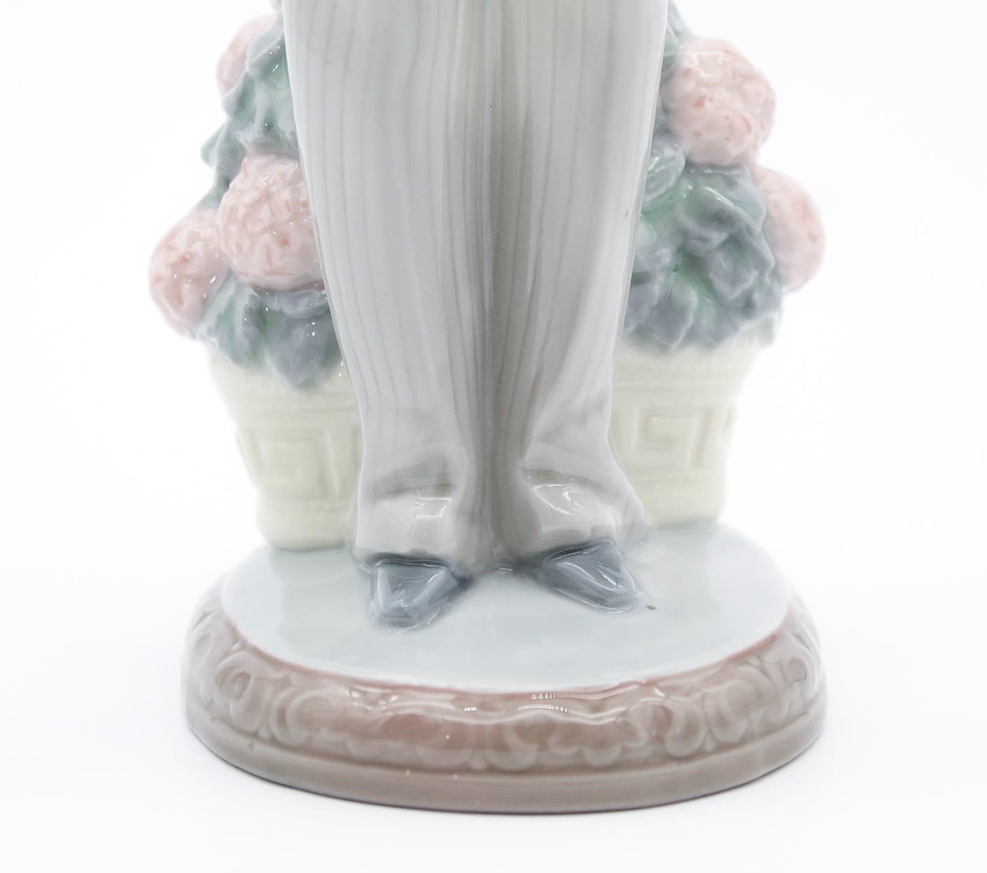 Lladro Over The Threshold #5282 Spain Glazed Porcelain Figure By Juan Huerta - Thumbnail 15