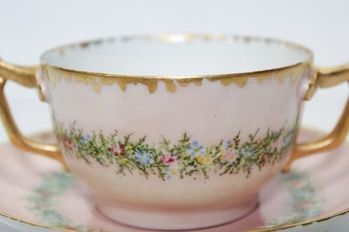 LIMOGES France T & V Vintage Gold Gilt Pink Porcelain Boullion Cup & Saucer - Thumbnail 2