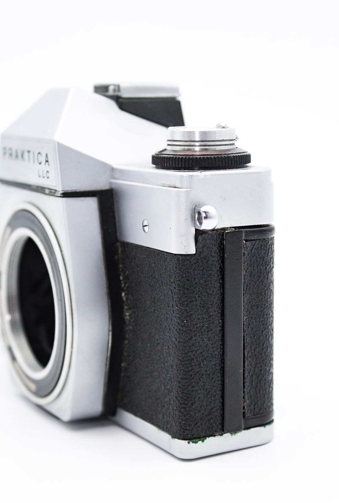Vintage Praktica LLC East Germany 35mm Film SLR Pentacon Camera No Lense - Thumbnail 3