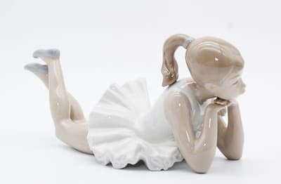Nao By Lladro Spain Pensive Ballet Dancer Glazed Porcelain Figurine Vintage - Thumbnail 3