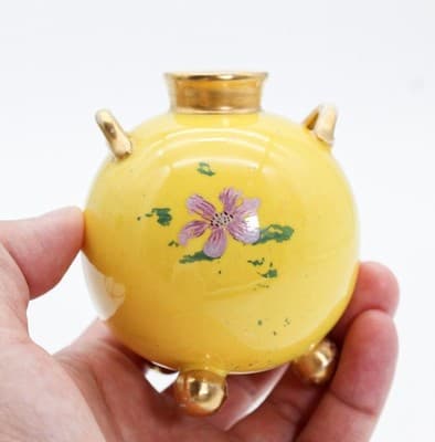 Antique ROYAL WORCESTER England Yellow Gold Gilt Porcelain Bud Vase - Thumbnail 2
