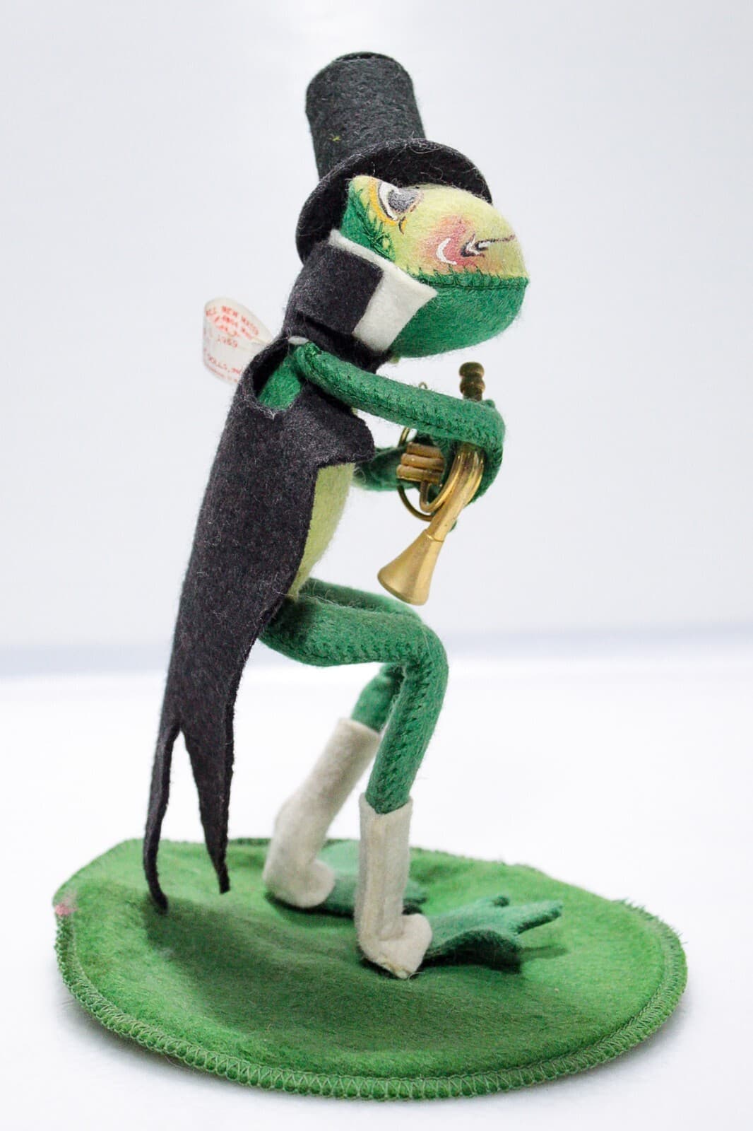 ANNALEE MOBILITEE 1988 Vintage Musician Frog Playing Trumpet In Tux Artisan Doll - Thumbnail 4