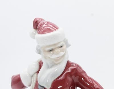 Lladro Made In Spain Retired Santa Claus Glazed Christmas Porcelain Figurine - Thumbnail 2