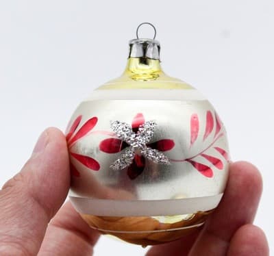 Pair Vintage Indent Reflector Mica Stencil Yellow Glass Christmas Ornaments - Thumbnail 3