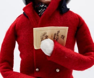 Byers' Choice 2003 Traditional Adult With Ornament The Carolers Christmas Doll - Thumbnail 3