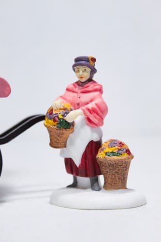 DEPARTMENT 56 " Chelsea Market Flower Monger & Cart" Christmas Decor Accessory - Thumbnail 7