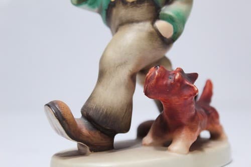 Vintage HUMMEL " Strolling Along" Boy w/ Dog & Umbrella Porcelain Figurine - Thumbnail 7