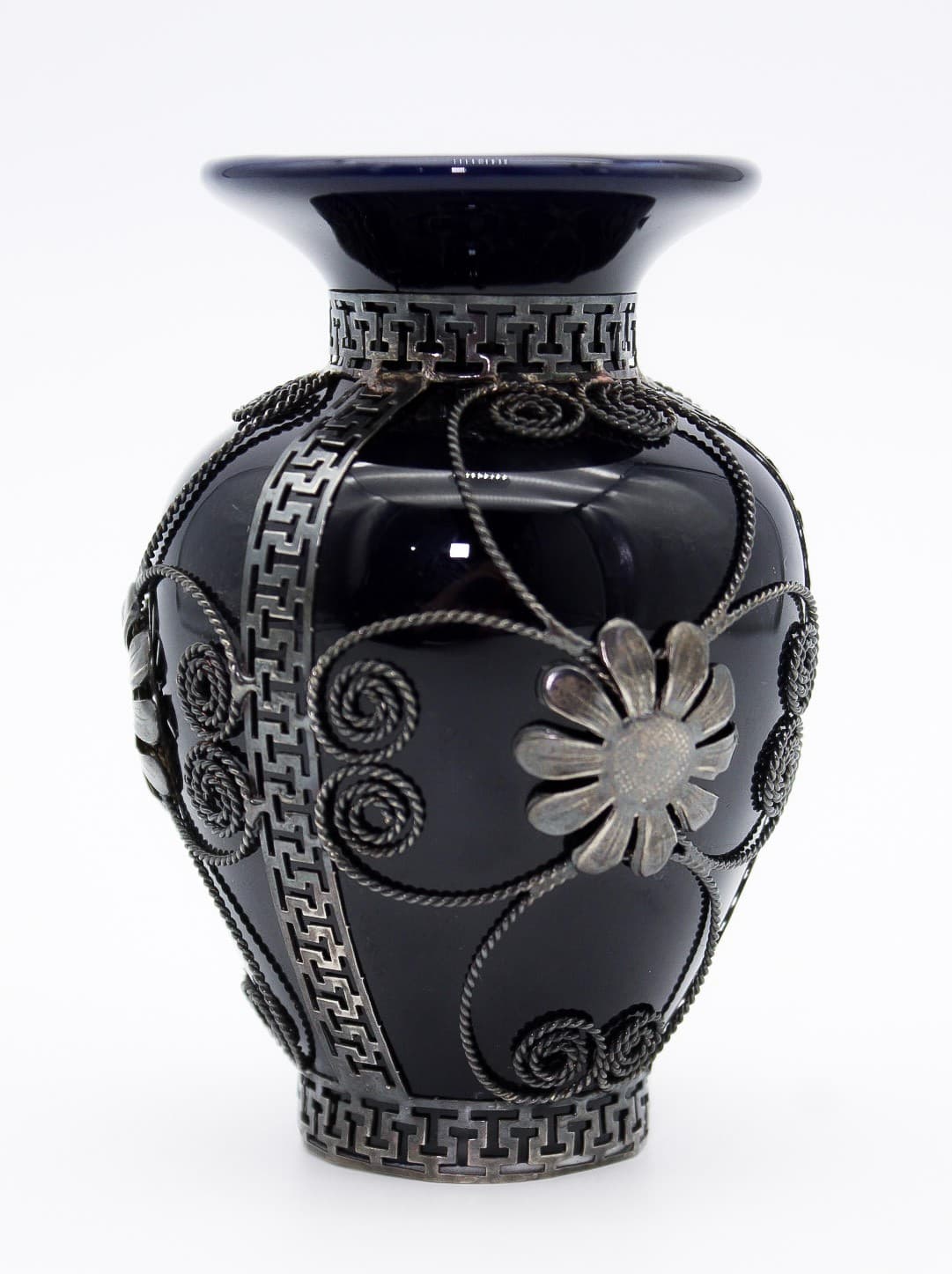 Vintage Cobalt Blue With Ornate Floral Filigree Decor Small Porcelain Bud Vase - Thumbnail 10