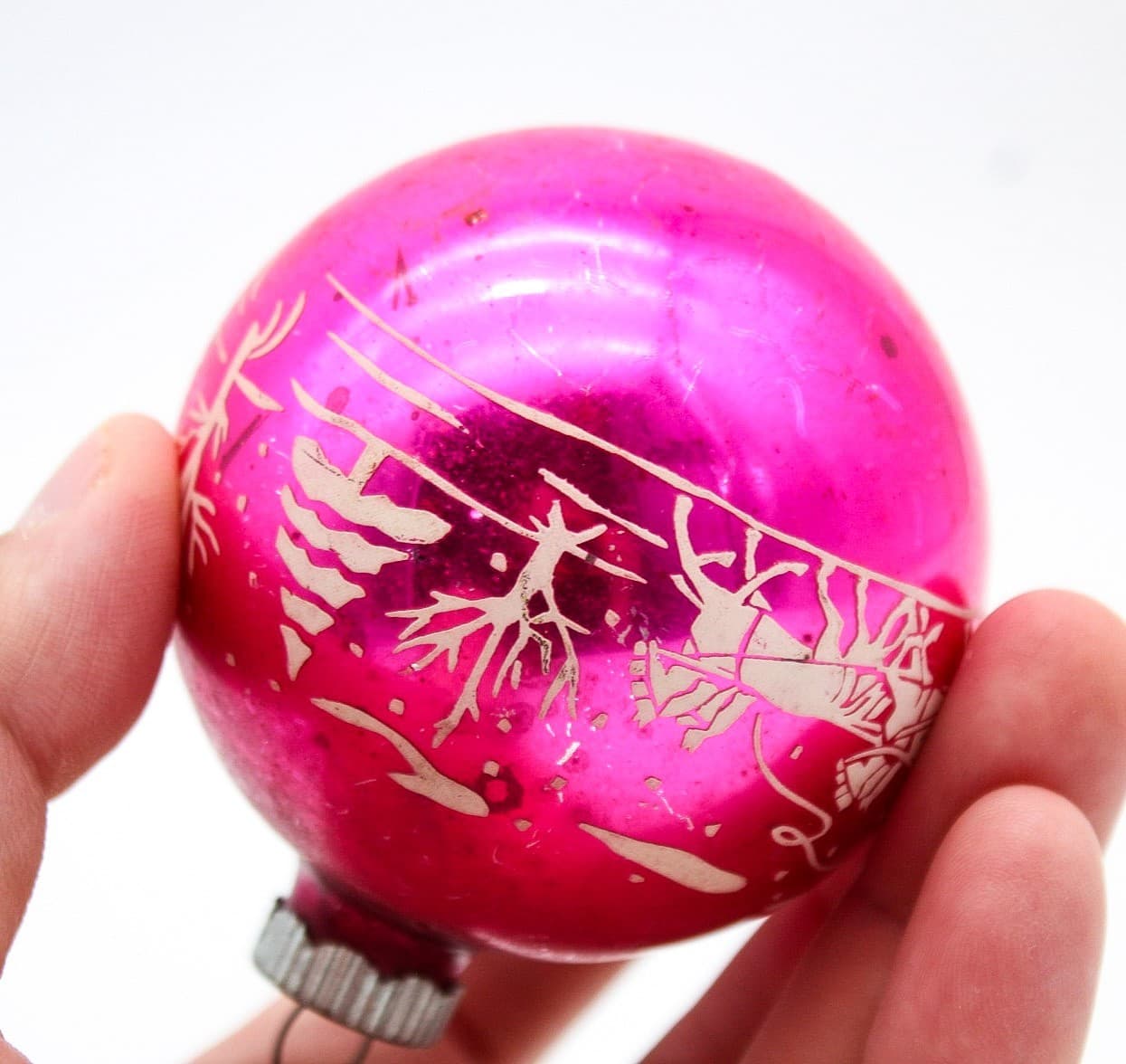Shiny Brite Hot Pink Vintage Stencil Horse Carriage Glass Christmas Ornament - Thumbnail 3