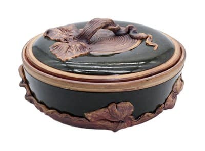 Vintage 1998 Terrafirma Pottery Signed Green Leaf Motif Large Covered Bowl RARE - Image 1