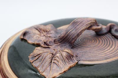 Vintage 1998 Terrafirma Pottery Signed Green Leaf Motif Large Covered Bowl RARE - Thumbnail 8