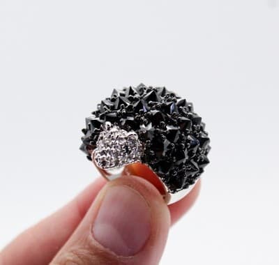 Vintage NOIR NYC Spiked Crystal Porcupine Animal Cocktail Ring Size 5 - Thumbnail 2