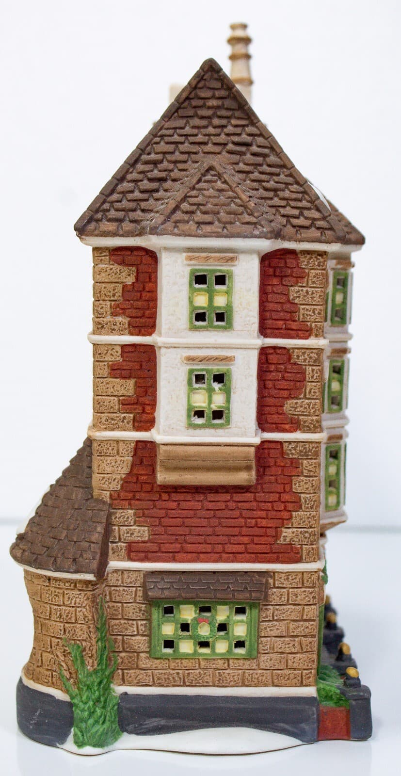DEPARTMENT 56 "Nephew Fred's Flat" Christmas Porcelain Figurine With Box & Light - Thumbnail 3