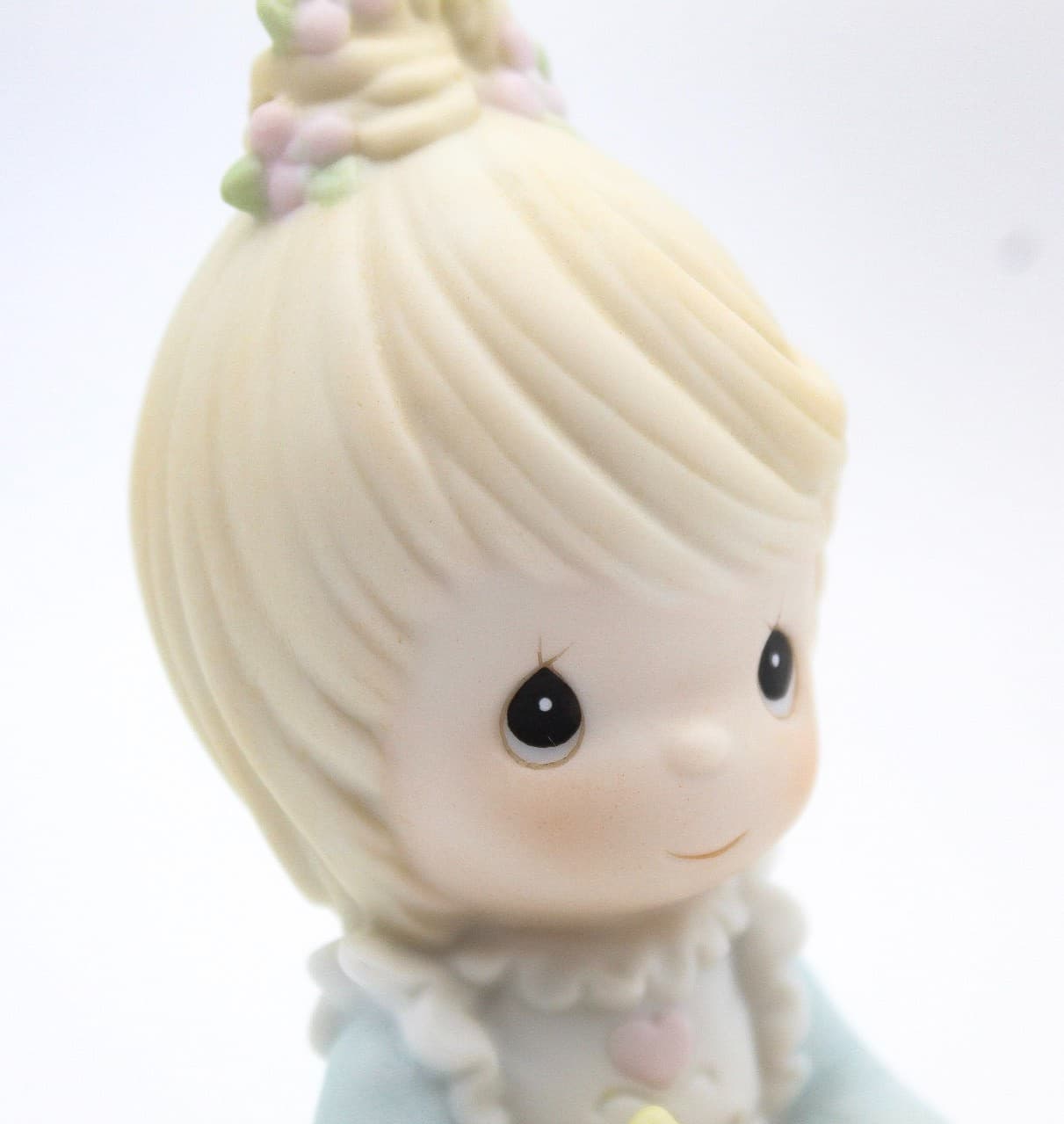 Precious Moments The Fruit Of The Spirit Is Love Enesco Porcelain Figurine 1993 - Thumbnail 4