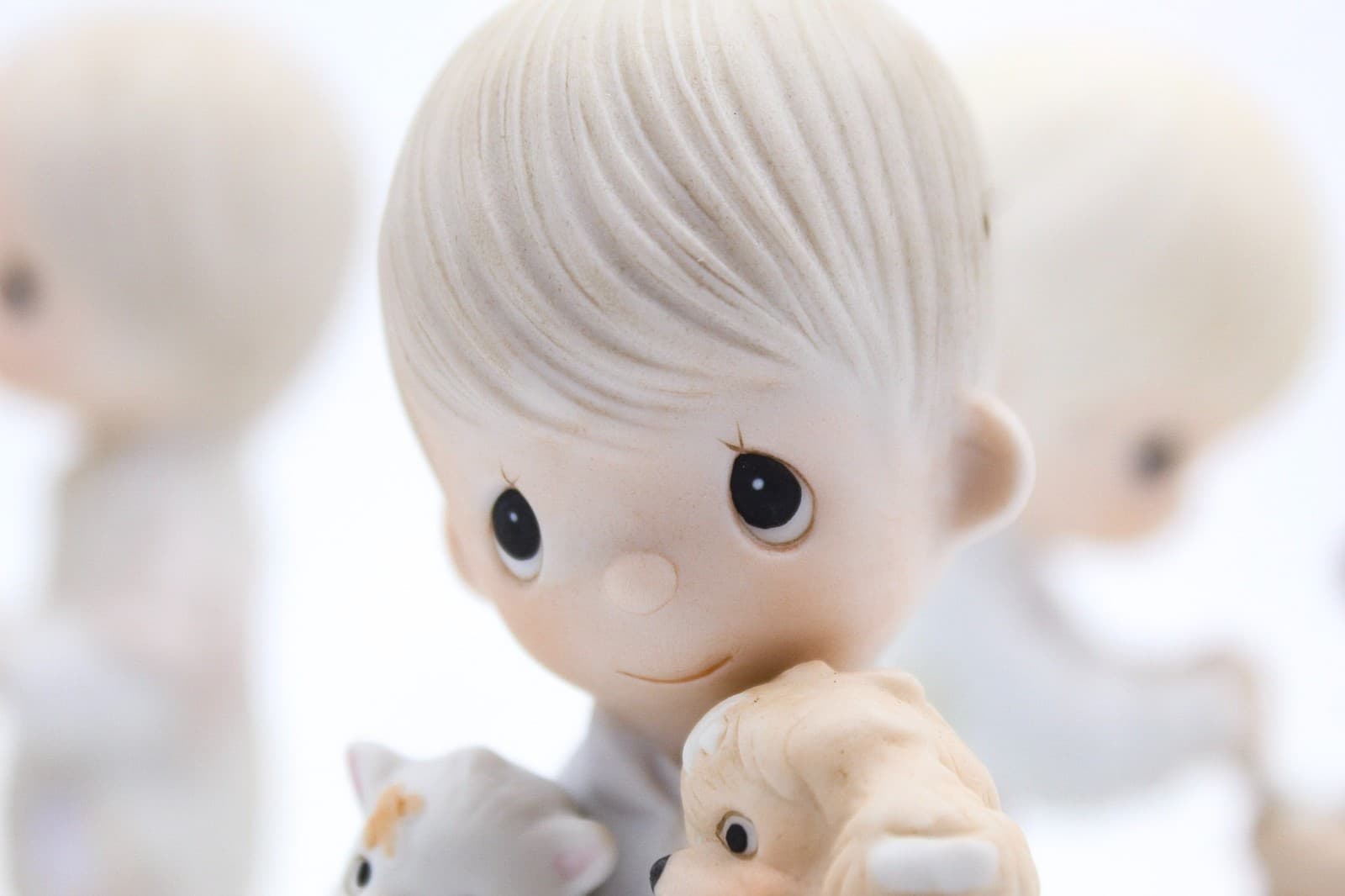 Precious Moments Blessed Are The Peacemakers Enesco Porcelain Figurines Lot Of 3 - Thumbnail 4