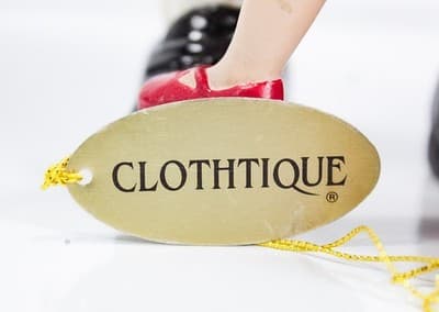 1999 CLOTHTIQUE Possible Dreams Santa Claus Dancing With Girl Christmas Figure - Thumbnail 3
