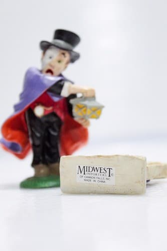 2 Vintage MIDWEST IMPORTS Phantom Masked Man & Tomb Halloween Figurines - Thumbnail 5