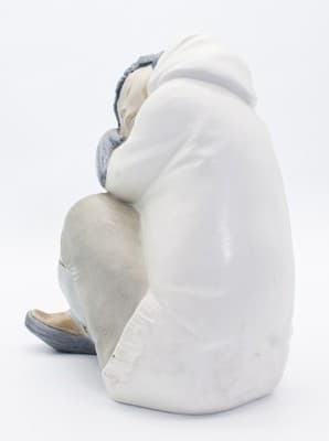 Vintage LLADRO Spain Eskimo Boy Nap Hand Painted Porcelain Large Figure - Thumbnail 2