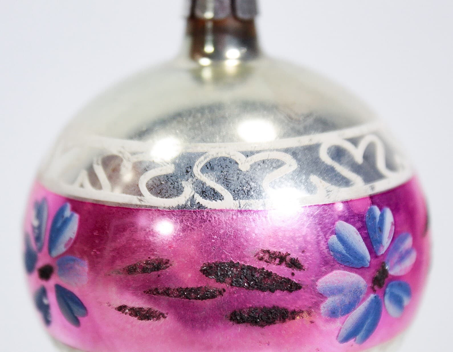 Vintage Poland Hand Painted Pink & Blue Flower Stripe Glass Christmas Ornament - Thumbnail 3