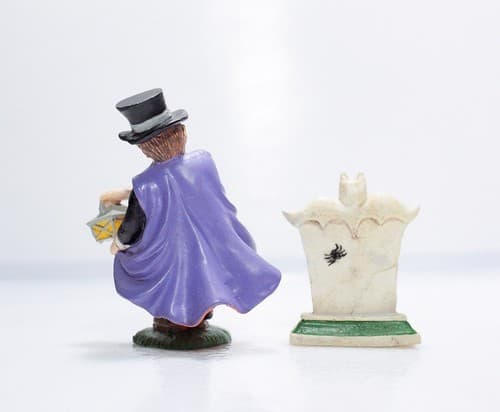 2 Vintage MIDWEST IMPORTS Phantom Masked Man & Tomb Halloween Figurines - Thumbnail 4