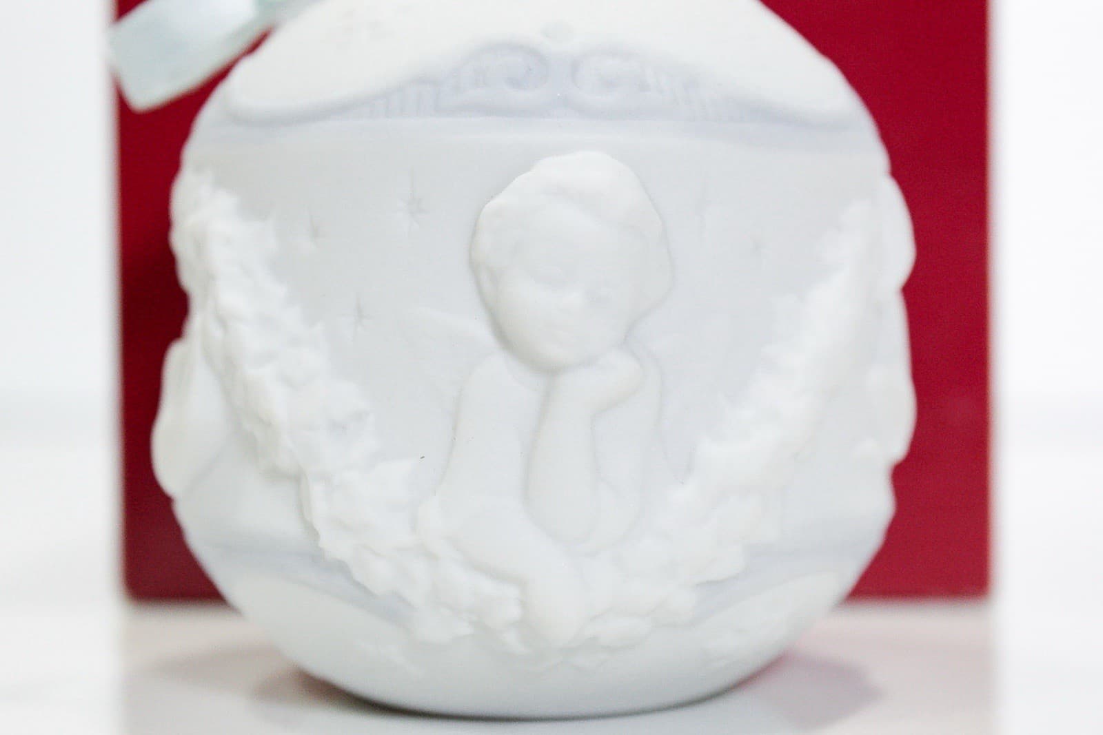Vtg 2000 LLADRO Spain Christmas Matter Porcelain Ball Ornament In Original Box - Thumbnail 3