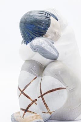 Vintage LLADRO Spain Eskimo Boy Nap Hand Painted Porcelain Large Figure - Thumbnail 4