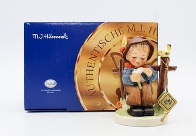 Hummel Goebel She Loves Me, She Loves Me Not Porcelain Figurine TMK8 In Box - Thumbnail 2