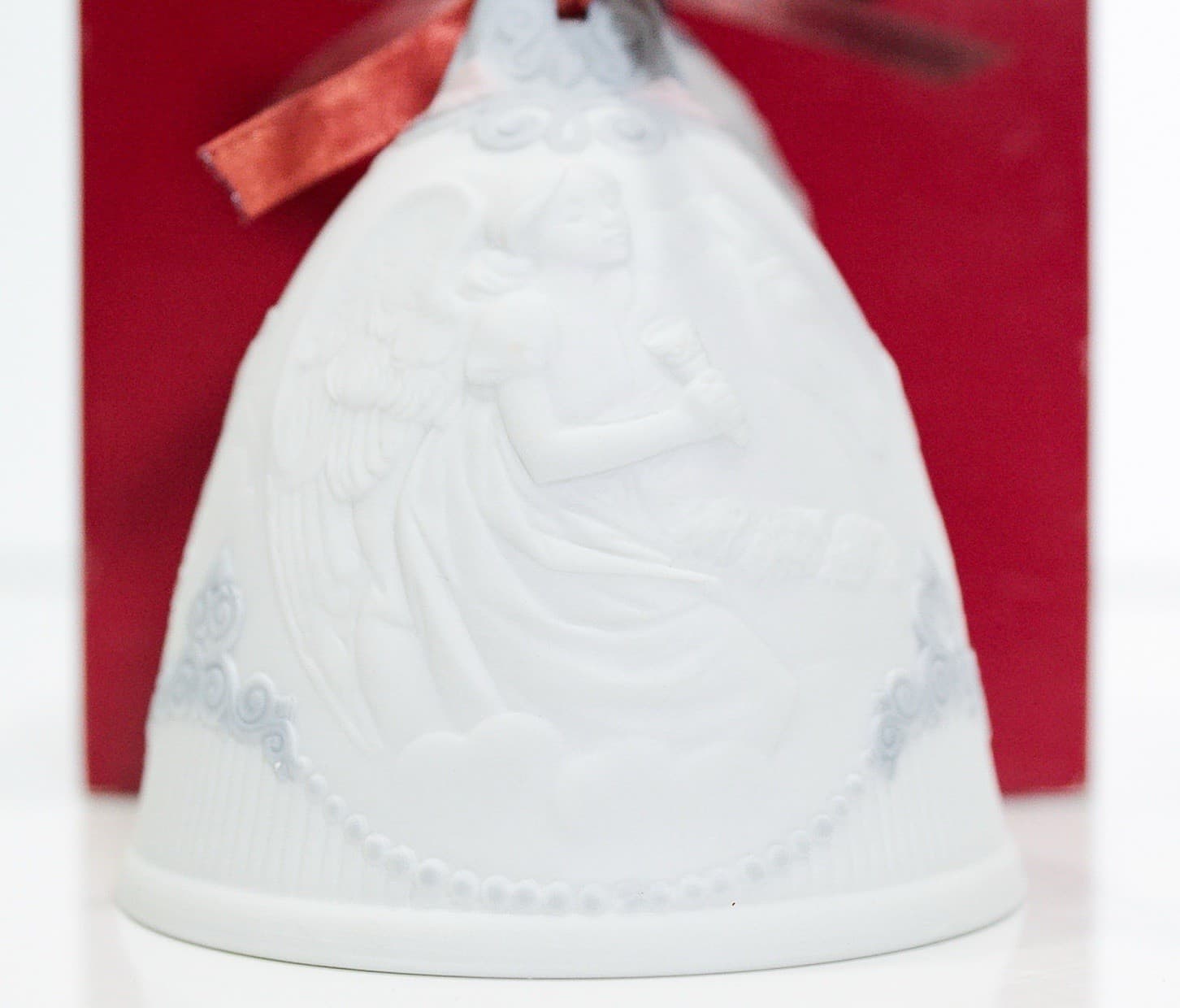 Vintage 2002 LLADRO Spain Matte Porcelain Christmas Bell In Original Box - Thumbnail 3