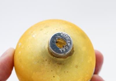 Shiny Brite Vintage Yellow Silver Mica Floral Motif Glass Christmas Ornament - Thumbnail 3