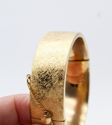 Monet Vintage Florentie Finish Gold Tone Hinged Statement Bangle Bracelet - Thumbnail 5