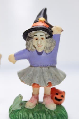 2 Vintage MIDWEST IMPORTS Pumpkin Patch & Witch Halloween Figurines - Thumbnail 2