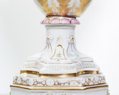 Antique 19th C Germany DRESDEN Hand Painted Floral Handled Large Vase Urn - Thumbnail 6